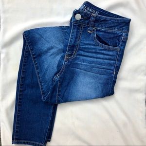 American Eagle Outfitters Hi-Rise Jegging